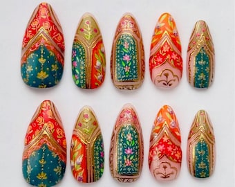 Hand-Painted Mughal Palace Press On Nails | Floral Arch, Emerald & Gold