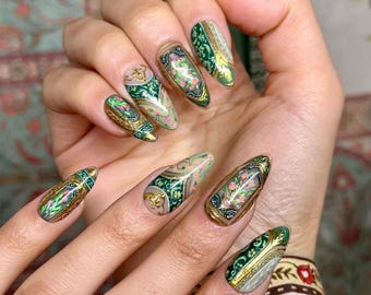 Handmade Emerald Baroque Press On Nails | Gold Royal Design