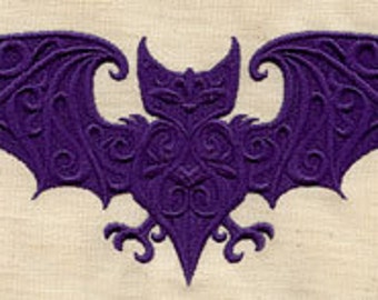Baroque Bat Centerpiece Embroidered Waffle Weave Hand/Dish Towel
