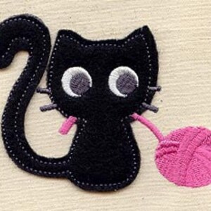 Knitting Kitten FLEECE APPLIQUE Embroidered Waffle Weave Hand/Dish Towel image 1