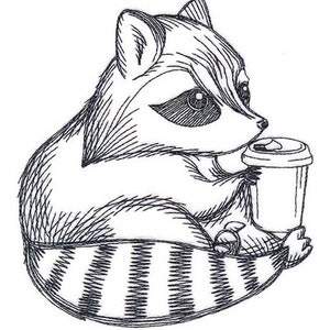 Könnte beinhalten: Eine Schwarzweiß-Zeichnung eines Waschbären, der auf seinen Hinterbeinen sitzt und eine Tasse Kaffee hält. Der Waschbär hat einen gestreiften Schwanz und trägt ein gestreiftes Hemd.