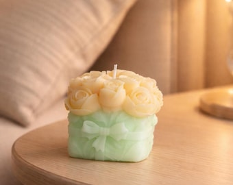 Rosenkerze als Geschenk, Blumenkerze mit Rosen, handgefertigte Sojakerze, romantisches Geschenk für sie, Geburtstagsgeschenk, Muttertagsgeschenk, Wohndekoration