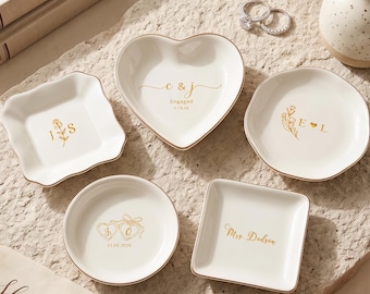Portagioie con iniziali incise, portagioie personalizzato con nome, portaanelli personalizzato, regalo per damigella d'onore, vassoio in ceramica per regali di fidanzamento
