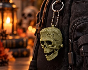 Frankenstein Skull Keychain with Moving Jaw, Articulated Skull Charm, 3D Printed Halloween Keychain, Creepy Horror Bag Charm, Spooky Gift
