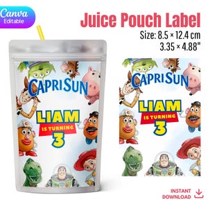 Può includere: Un'etichetta per busta di succo Capri Sun con una cannuccia gialla. L'etichetta presenta il testo "CAPRI SUN", "LIAM IS TURNING 3" e personaggi dei cartoni animati. La dimensione è di 8,5 x 12,4 cm.