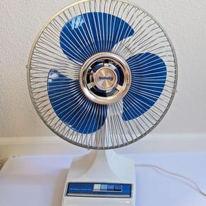 Vintage Galaxy Oscillating Fan // 16&quot; Transparent Blue Blades // 3-Speed Retro Electric Desk Fan // Works Great!