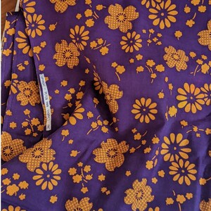 Vintage 60s 70s Fabric // Flower Power Print // Funky Orange Purple Floral // 44" BTY // Retro Sewing // Mod Groovy Textile afbeelding 7