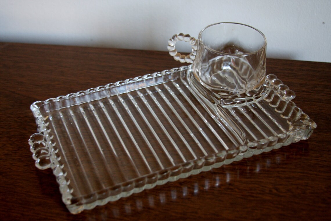 Vintage Glass Serving Trays and Cups set of 4 1960s Anchor Etsy