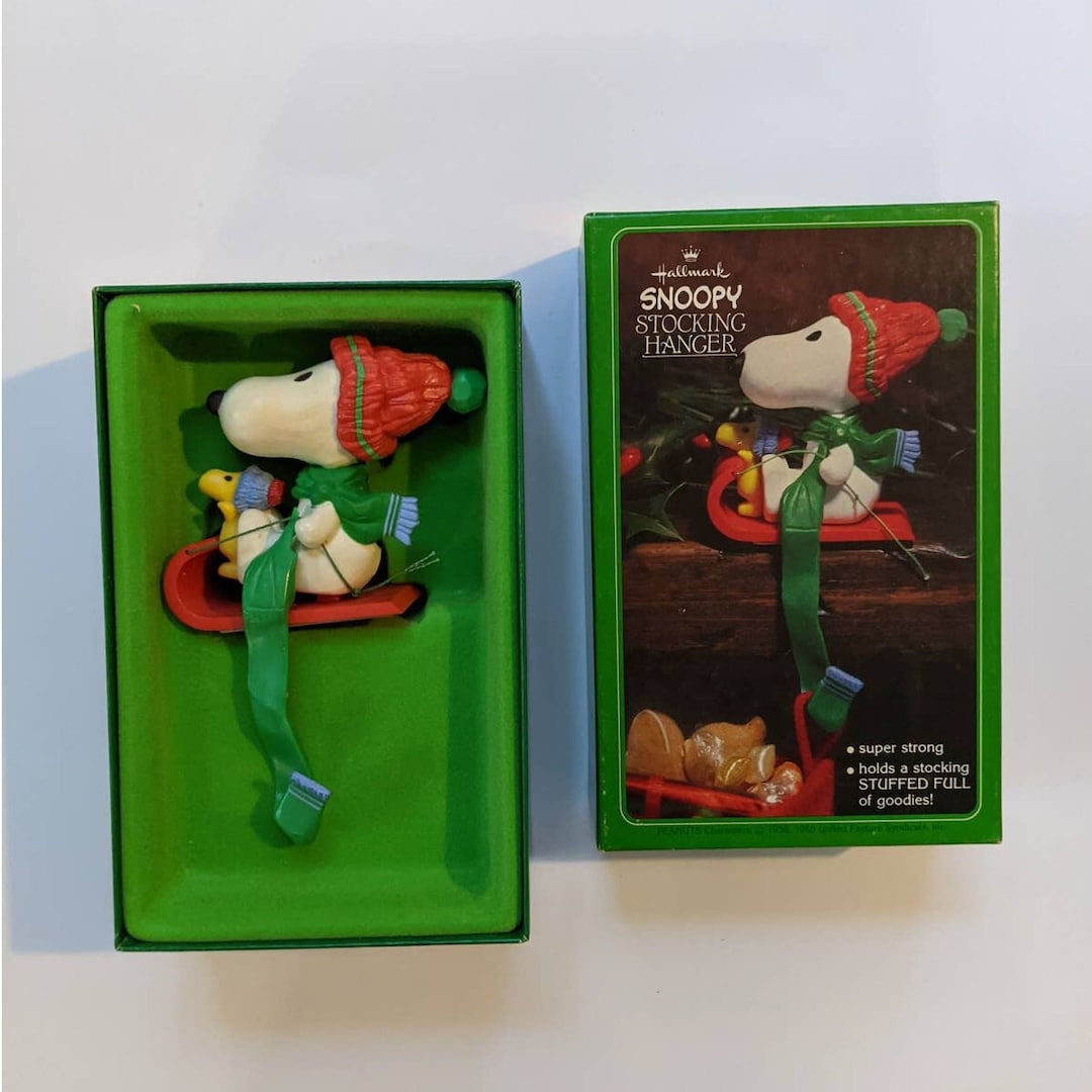 Vintage Hallmark Peanuts Snoopy Stocking Holder Hanger Woodstock Sled