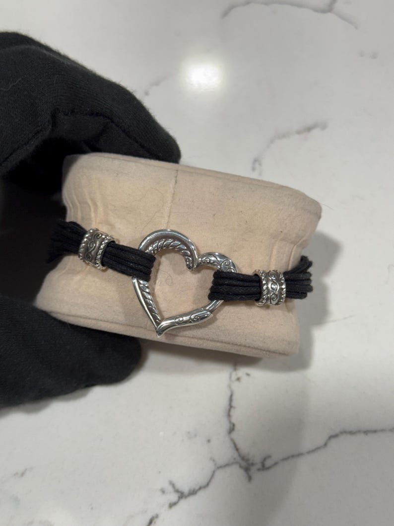 Massives Sterling Silber Brighton Herz Armband, Schwarze Kordel Designer Schmuck Bild 4