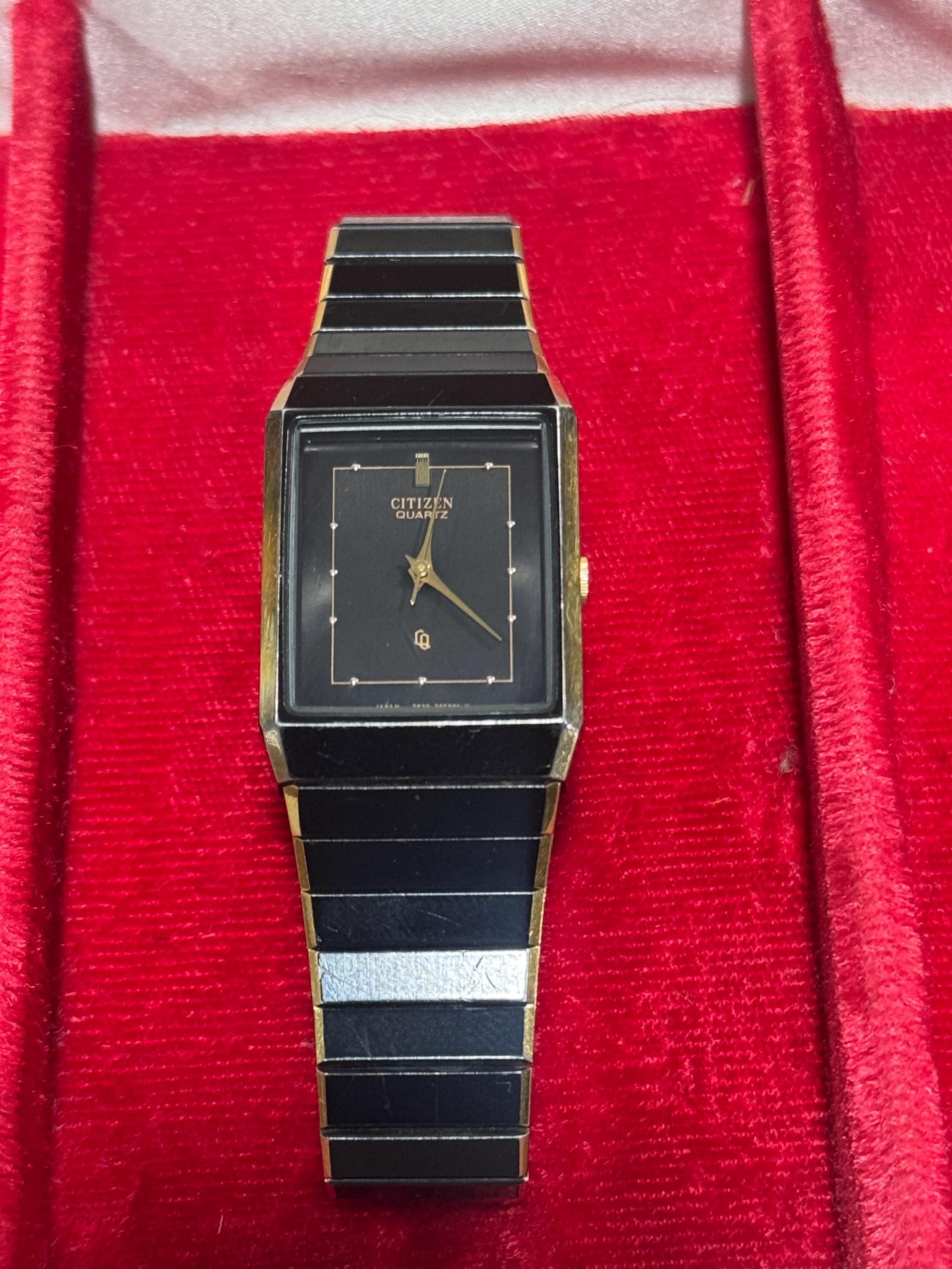 CITIZEN ヴィンテージ Vintage Citizen Quartz Rectangular Watch Black Dial Gold Tone
