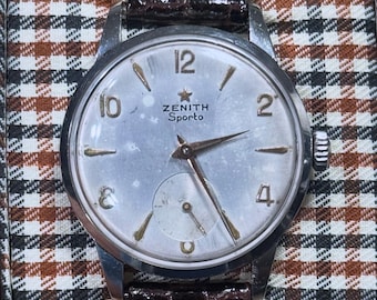 Vintage Zenith Sporto Mechanical Watch with Small Seconds – Silver Dial