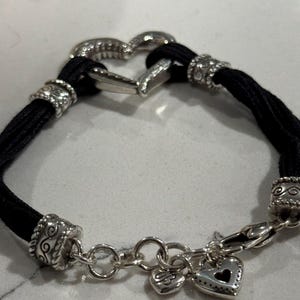 Massives Sterling Silber Brighton Herz Armband, Schwarze Kordel Designer Schmuck Bild 12