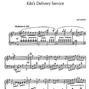 Pu&ograve; includere: Spartito musicale per "Kiki's Delivery Service" di Joe Hisaishi. La pagina presenta notazione musicale con chiavi di violino e basso, indicazioni dinamiche e di tempo. Il testo "Moderato (J=100)" &egrave; visibile.