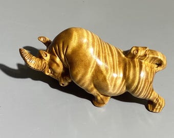 Gouden Phoebe-hout FENGSHUI-stier, Wall Street-stijl bureauornament voor welvaart en geluk
