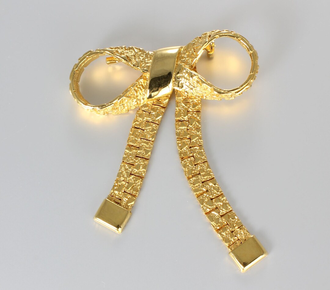 Broche Carrée Couleur Pépite Or France - Longueur 3,5 Cm, Neuve Avec étiquettes
