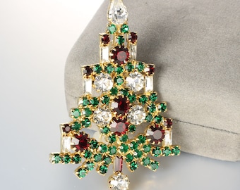 Rhinestone Christmas Tree Brooch gold tone green red clear 1980s jewelry