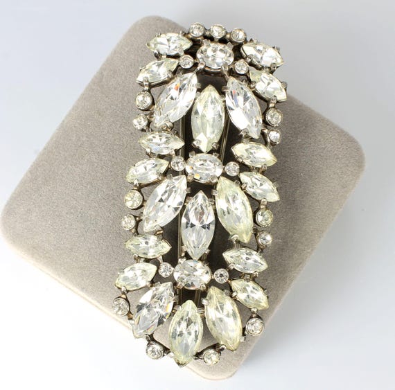 Large unsigned Eisenberg Clear Rhinestone Fur Cli… - image 2