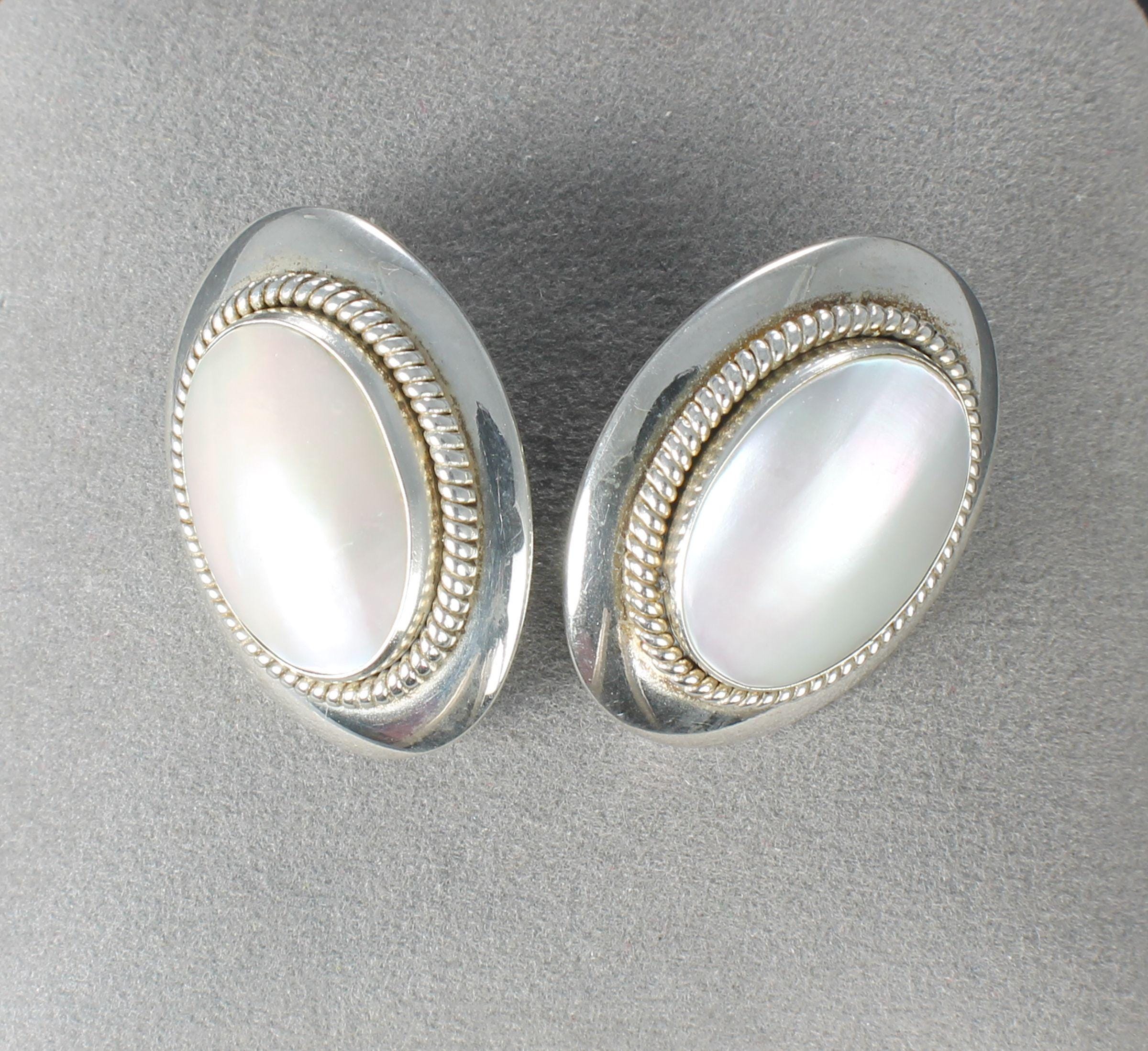tomwood Oyster Hoops Small Silver（Tom Wood Small Oyster