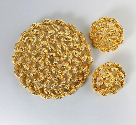 1980s Monet ETUDE Gold Plated woven Brooch Earrings set
