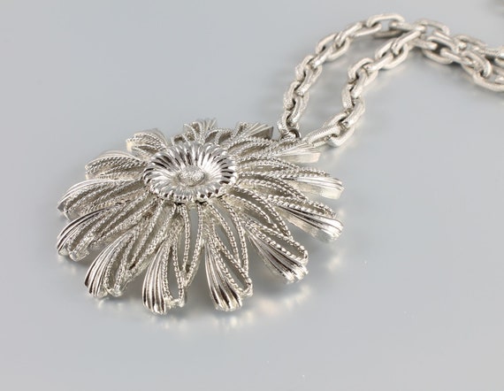 Huge Modernist Monet Daisy Flower Necklace 1960s … - image 3