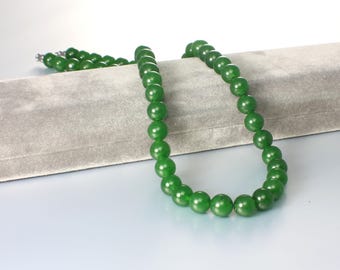 Green Nephrite Jade 8 mm Bead Necklace, 18 inch long