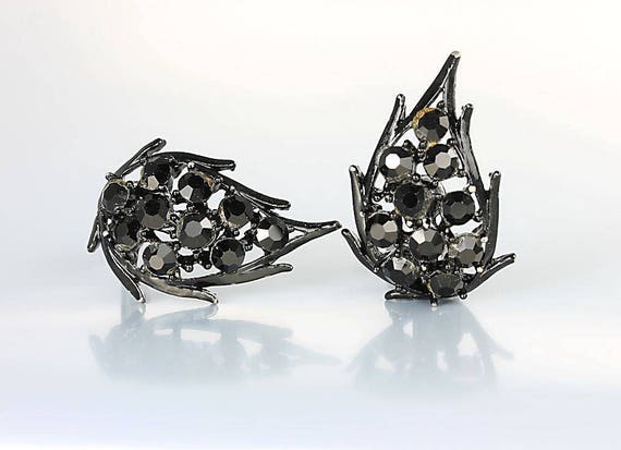 Japanned Jet Black rhinestone Leaf Earrings - image 1