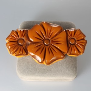Large Carved Bakelite Flower Brooch pin Honey Butterscotch 3.4 inches long 1930s jewelry