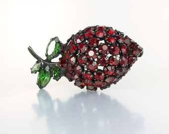 Warner Red Rhinestone Strawberry Brooch 1960s fruit jewelry