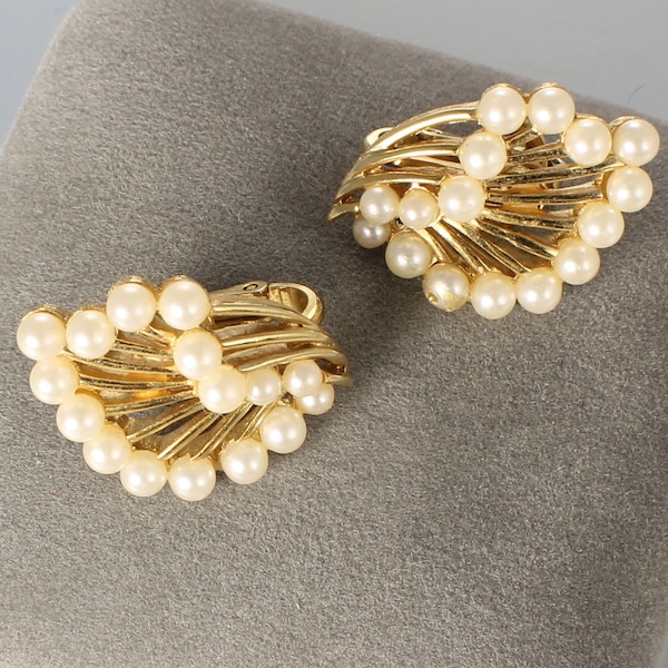 Crown Trifari Pearl Earrings gold tone 1960s jewelry