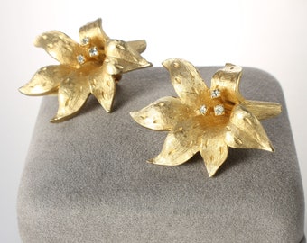 Erwin Pearl Lily flower Earrings rhinestones gold tone clip on