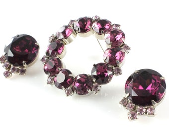 Purple glass Lavender Rhinestone Brooch Earrings Set 1960s demi parure Juliana style