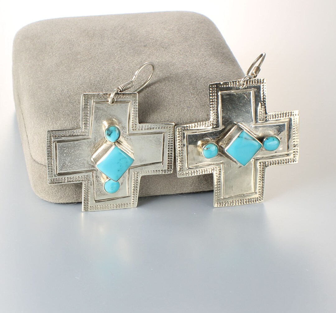 Turquoise Cross Beaded Earring 225u