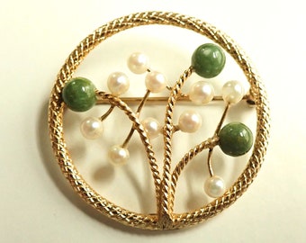 Vintage GF Pearl Green Agate Flower Circle Brooch signed Winard Gold Filled