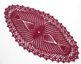 Burgundy Crochet Doily, Bordo oval doily, Center Piece Doily, Table Decor, 19" x 9"