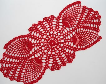 Red crochet doily, oval crocheted doily, pineaplle doily, crochet centerpiece, red doilies, red lace doily, 15 " X 6 "