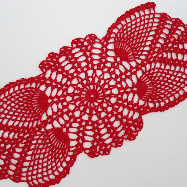 Red crochet doily, oval crocheted doily, pineaplle doily, crochet centerpiece, red doilies, red lace doily, 15 " X 6 "