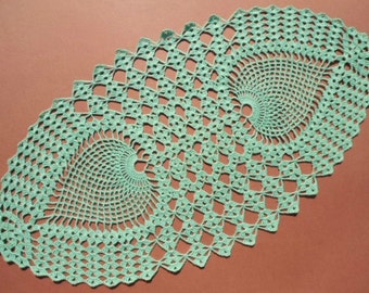 Green crochet doily, oval doily, oval lace doily, oval lace topper, green tablecloth, centerpiece, runner, 22"x 12"