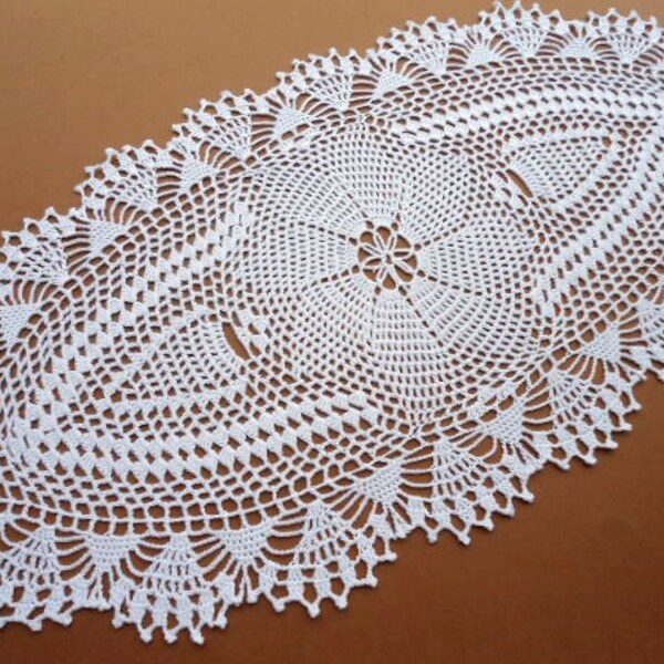 Oval crochet doily / tablecloth / lace runner / white