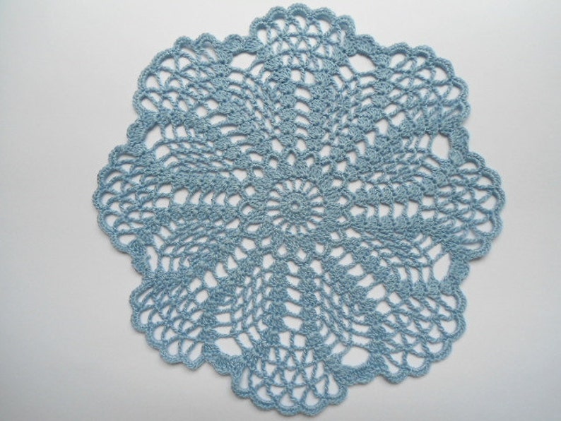 Round crochet doily blue image 1