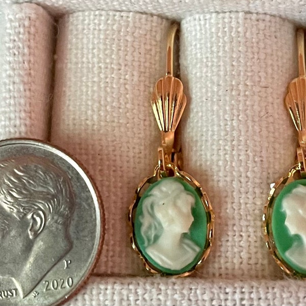 Gorgeous Victorian Vintage Style Emerald Green in Gold Lace Small Cameo Earrings. For Weddings, Gifts, Collectables, Dress up…Mix & Match!