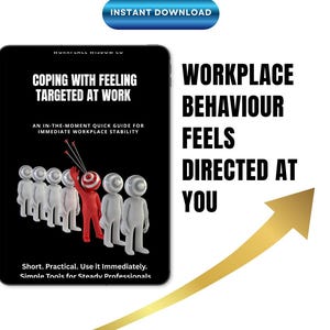 Peut inclure: Graphique de téléchargement numérique avec le texte "Téléchargement instantané". Le graphique présente une couverture de livre noire avec le titre "Coping with Feeling Targeted at Work". Une flèche dorée pointe vers le haut. L'image comprend des figures 3D.