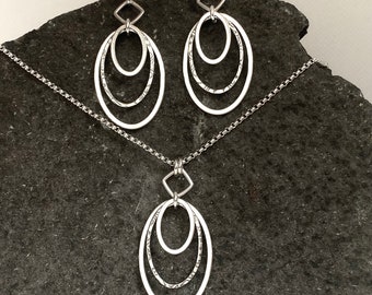 Oval earrings necklace set ~ sterling silver ~ seashell jewelry ~ short oval necklace ~ matching set ~ large silver oval ~ Amrita