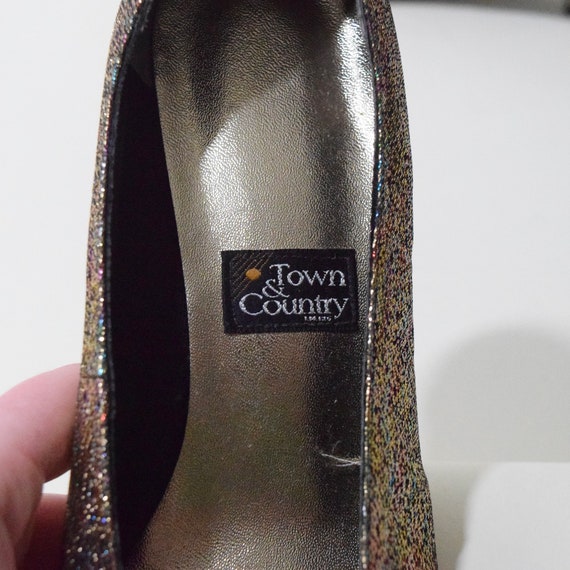 Vintage 80s Kitten Heels Shiny Gold Hologram Part… - image 8