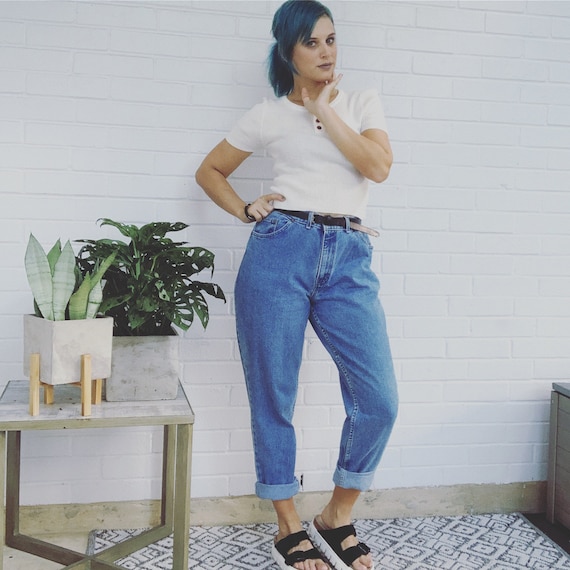 Vintage 90's Mom Jeans High Waisted Jeans