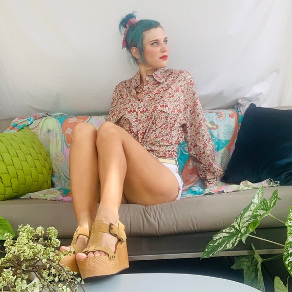Floral Button Up 70s Blouse