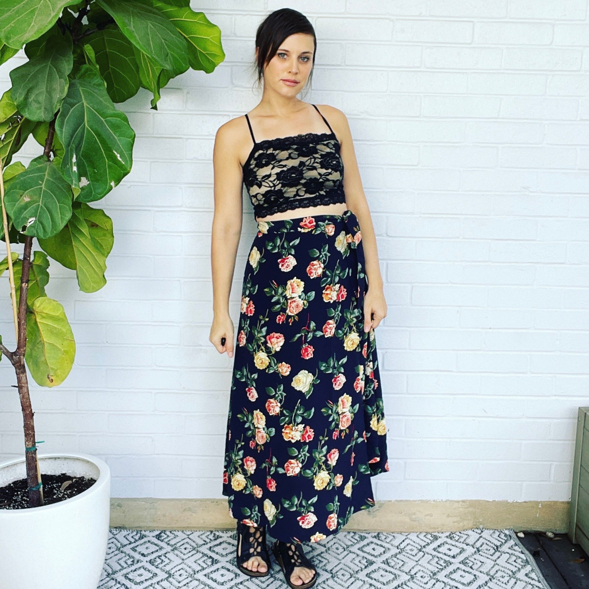 Vintage 90s Floral High Waisted Maxi Wrap Skirt Navy Blue Rose