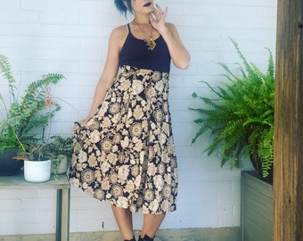 90's Vintage Midi High Waisted Floral Skirt