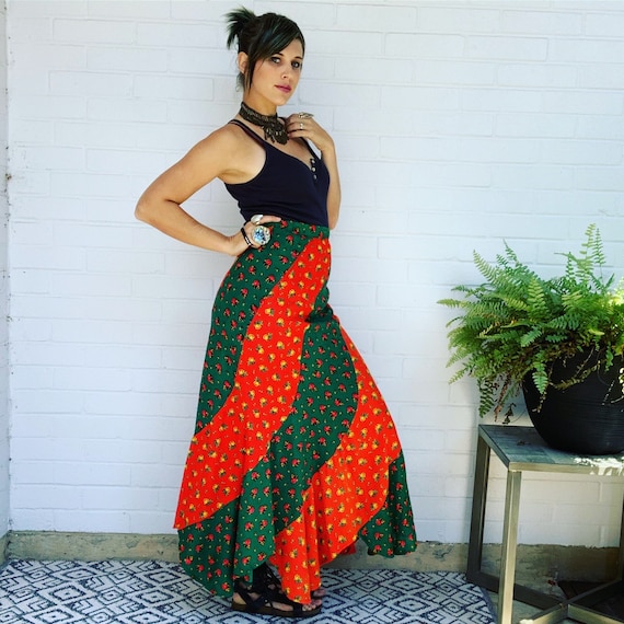 Floral Maxi Skirt / Boho Maxi Skirt / Vintage Circ