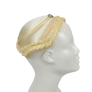 1950s Ivory Wedding Fascinator Hat with Bow Rhinestone, Bridal, Wedding, Retro